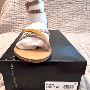 Steve Madden Black Sandals with Strappy Design (NEW)